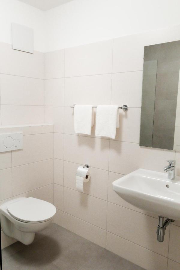 Motel Xl Lounge Traisen Εξωτερικό φωτογραφία